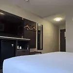 Ramada By Wyndham Brooklyn Empire Blvd